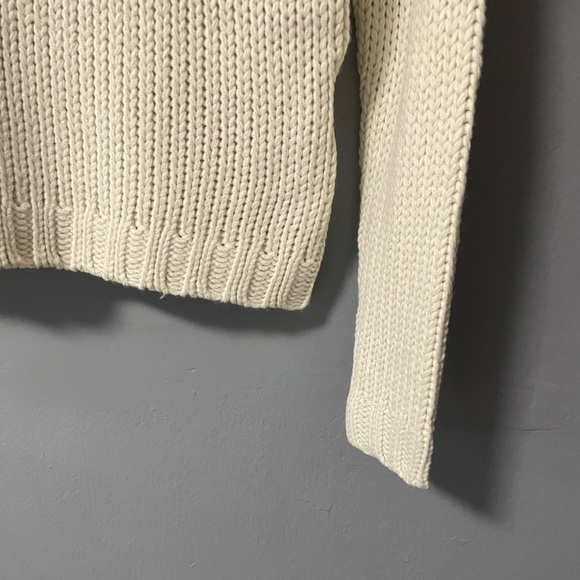 NWT Miracle Chunky Cable Knit Cowl Neck Sweater in Cream. Size S/M - Picture 3 of 7